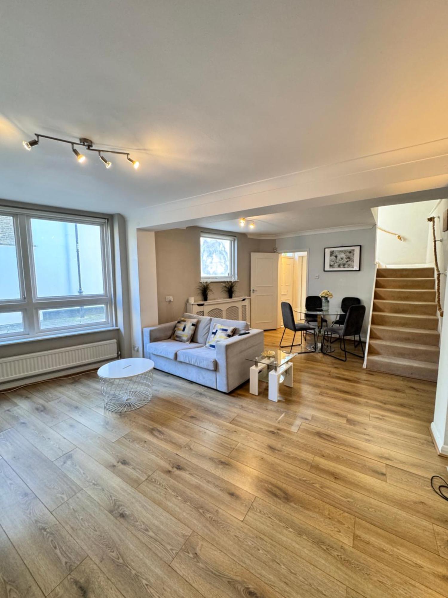 Kensington 2 Bedroom House-Big Living Area And Kitchen-Harrods-National History Museum-Hyde Park-Near 2 Underground Lines 伦敦 外观 照片